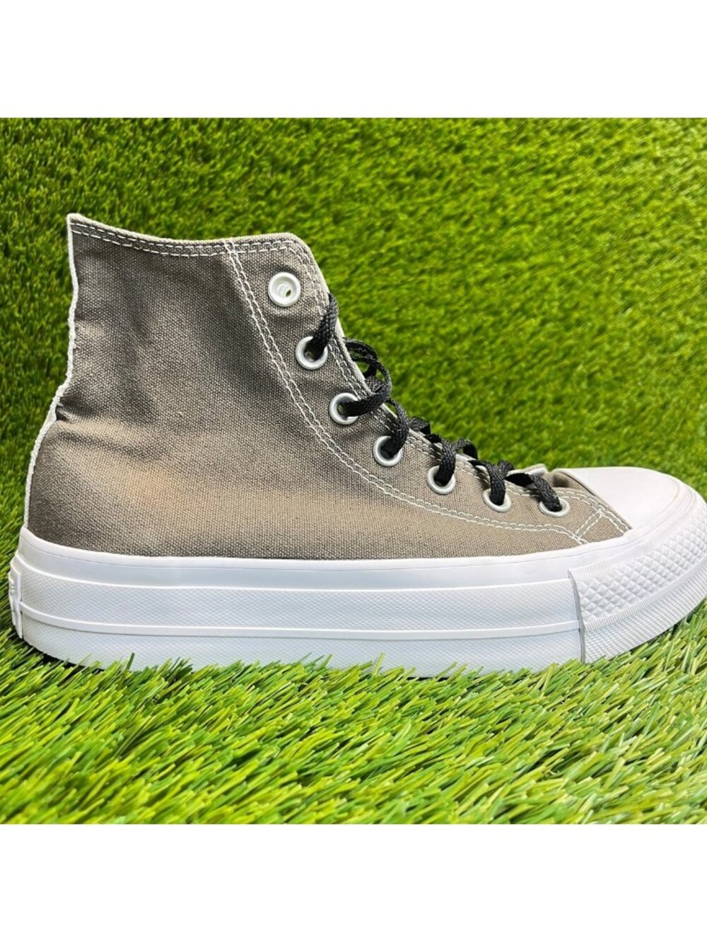 Converse‎ Chuck Taylor All Star Lift Womens Size 7.5 Athletic Shoes Sneakers